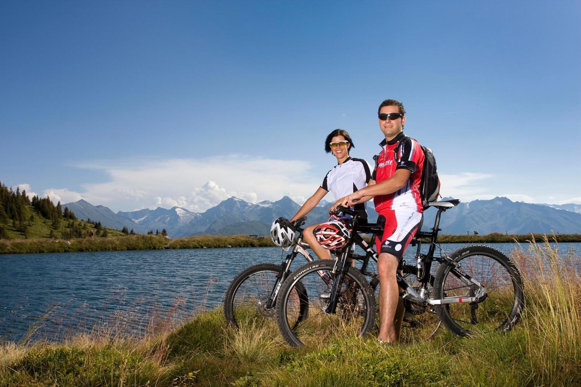 Our'S Living - With Sauna & Summercard Near Kitzbueheler Alpen Ski Lift 胡勒斯巴赫平 外观 照片