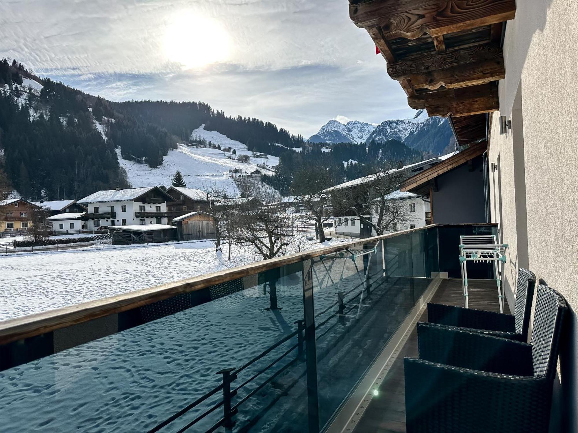 Our'S Living - With Sauna & Summercard Near Kitzbueheler Alpen Ski Lift 胡勒斯巴赫平 外观 照片